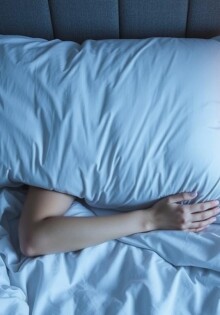 Los errores más comunes en la rutina de skincare nocturna: lo que la mayoría hace mal (y cómo solucionarlo)