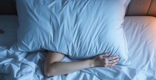 Los errores más comunes en la rutina de skincare nocturna: lo que la mayoría hace mal (y cómo solucionarlo)